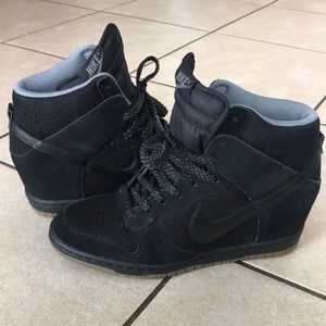 Nike dunk Sky high with gum soles! Size 8